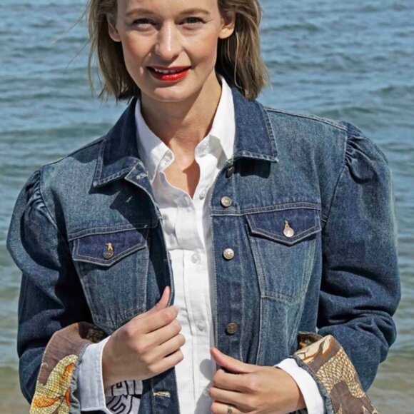 Dizzy Lizzie NWT Denim Jacket with Dragon - Picture 5 of 5